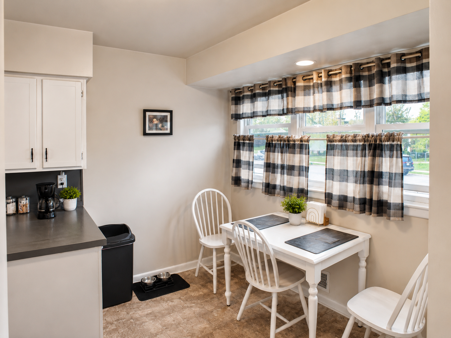 109 Elton Ave — property photo 8