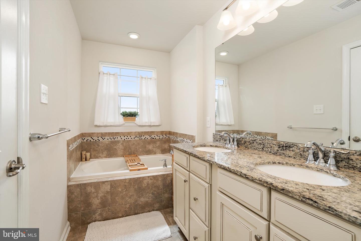 179 Star Dr — property photo 12