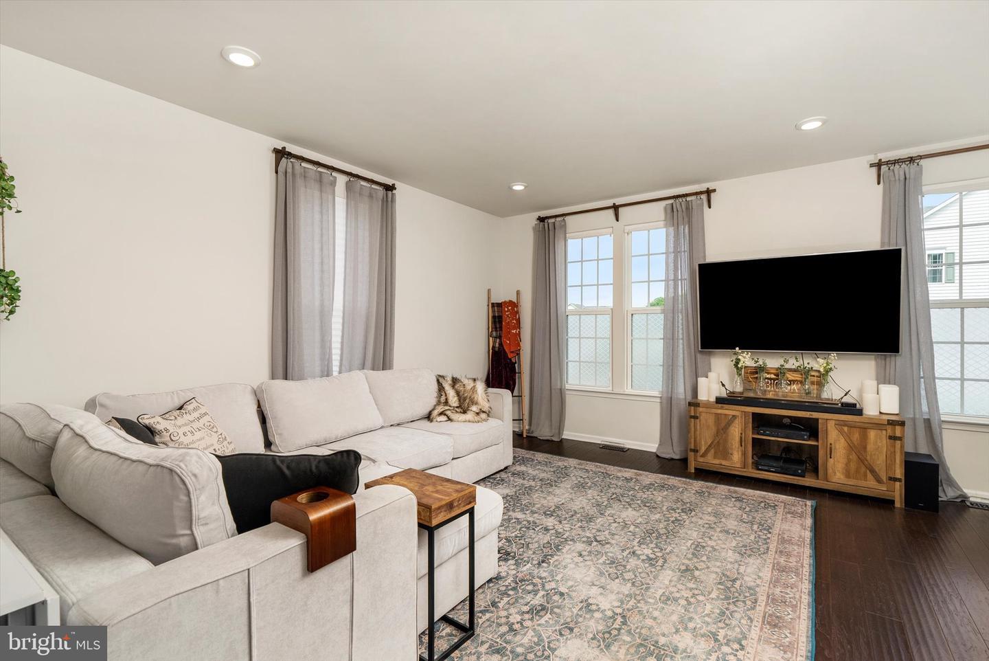 179 Star Dr — property photo 9